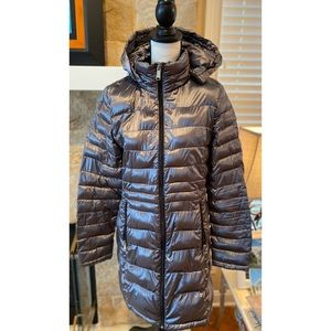 Andrew Marc silver down coat, in size medium